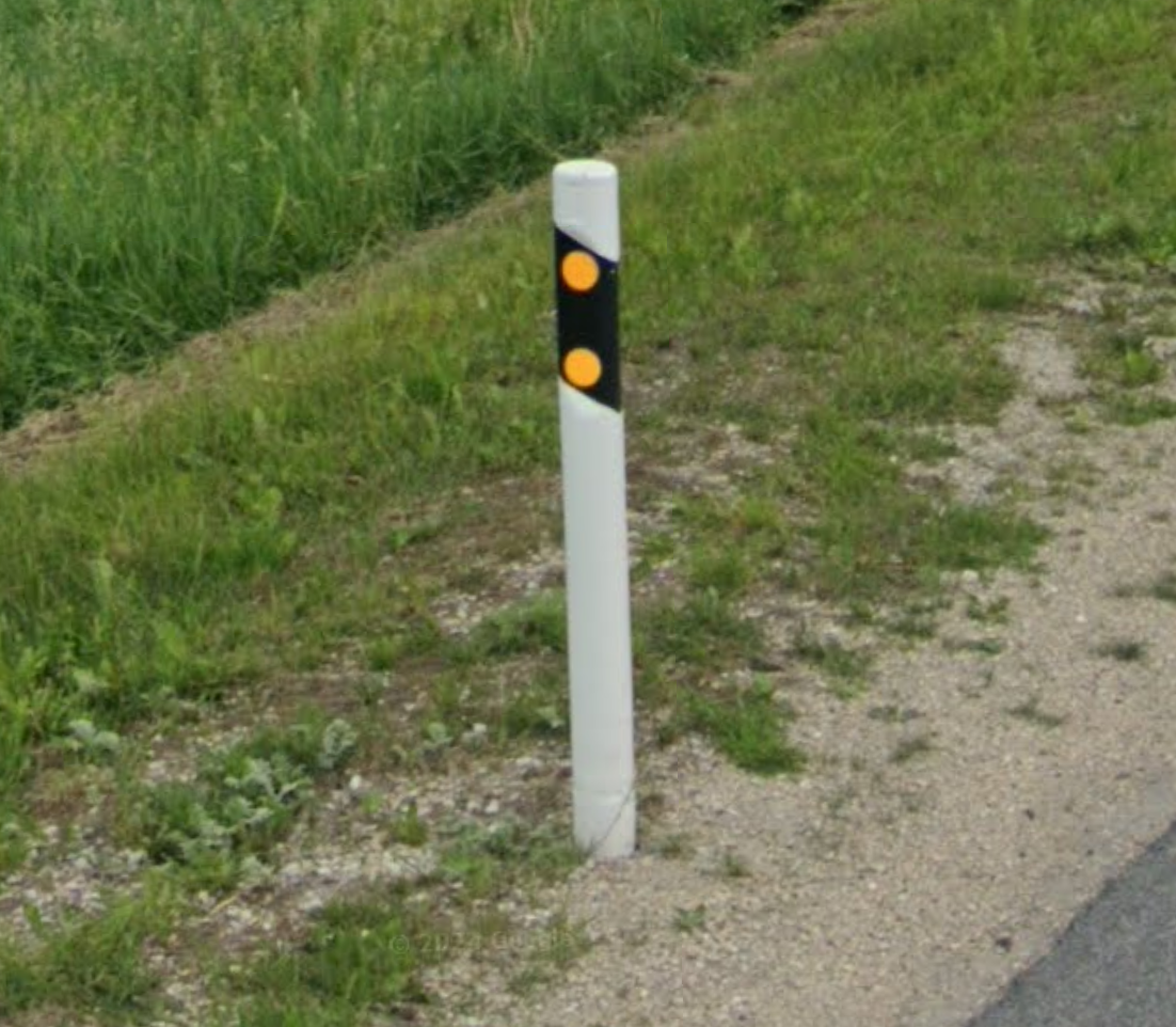 Acceleration lane variant from the back.